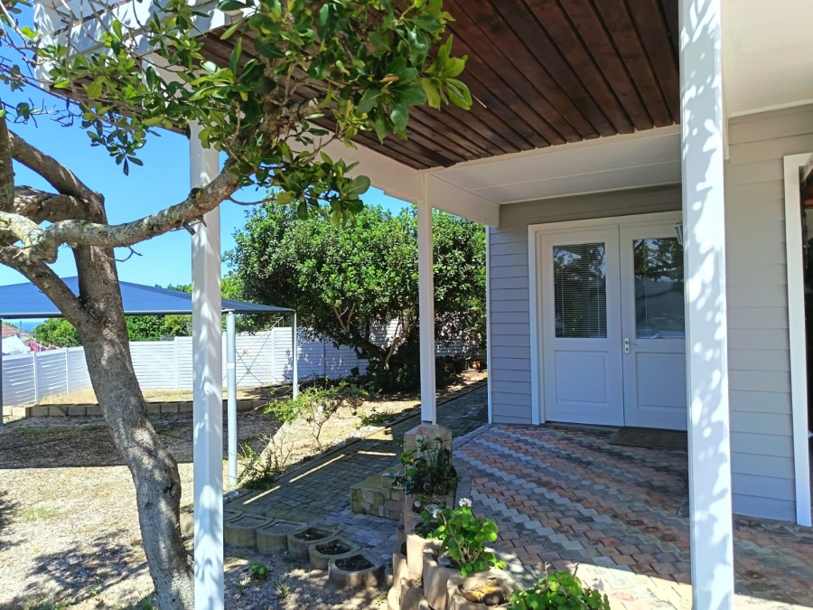 4 Bedroom Property for Sale in Bergsig Western Cape